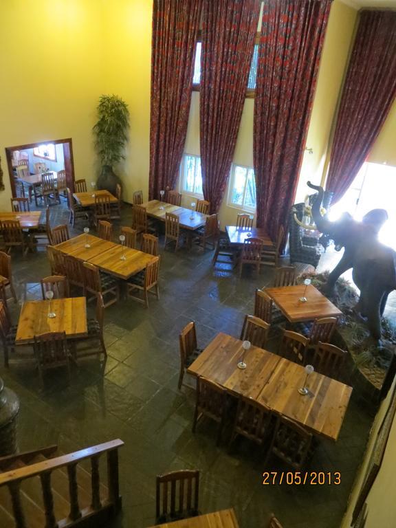 Ivory Tusk Lodge Цанін Екстер'єр фото